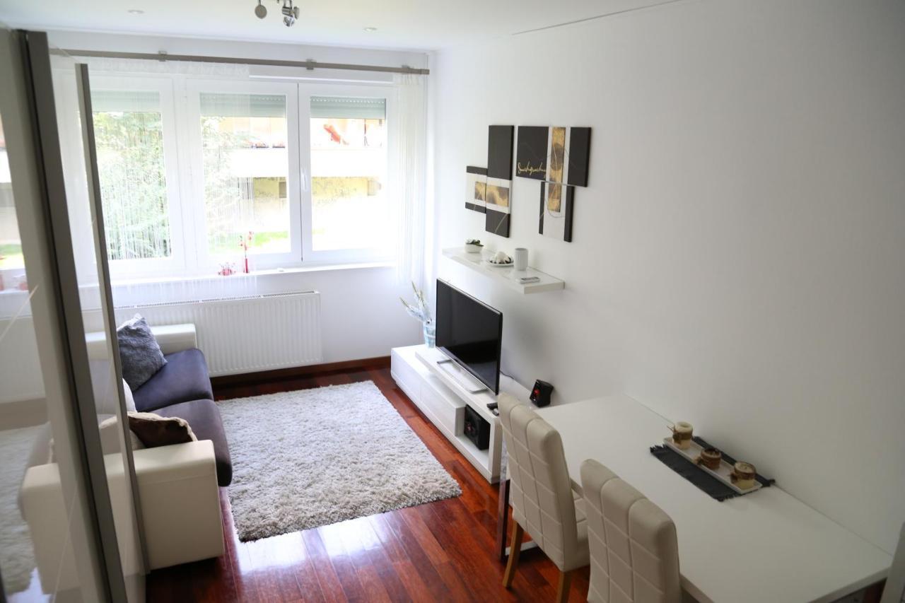 Apartments Zagreb West Екстер'єр фото